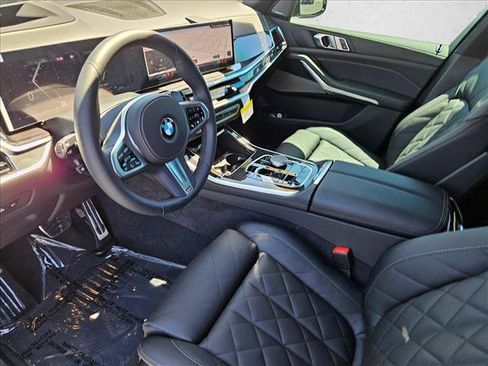 New 2026 BMW X5 xDrive40i w/ M Sport Package AWD/4WD image 3