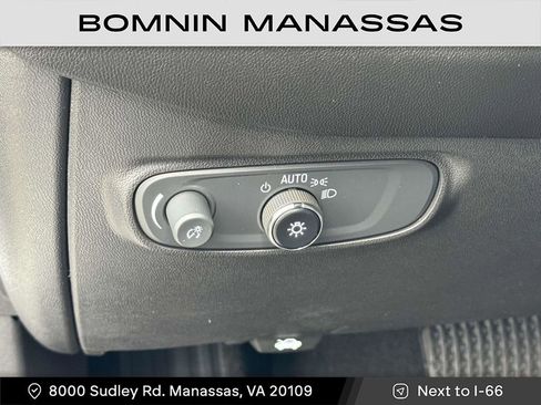 Used 2023 Chevrolet Equinox LT image 22