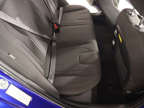 Used 2025 Hyundai Elantra SEL image 14