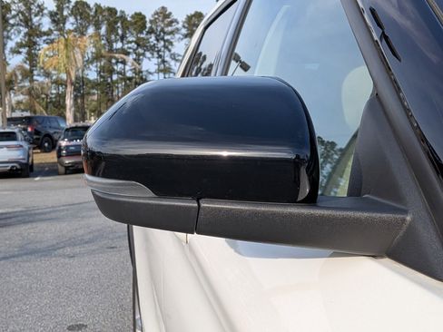 Certified 2021 Ford Explorer Platinum w/ Equipment Group 601A image 13