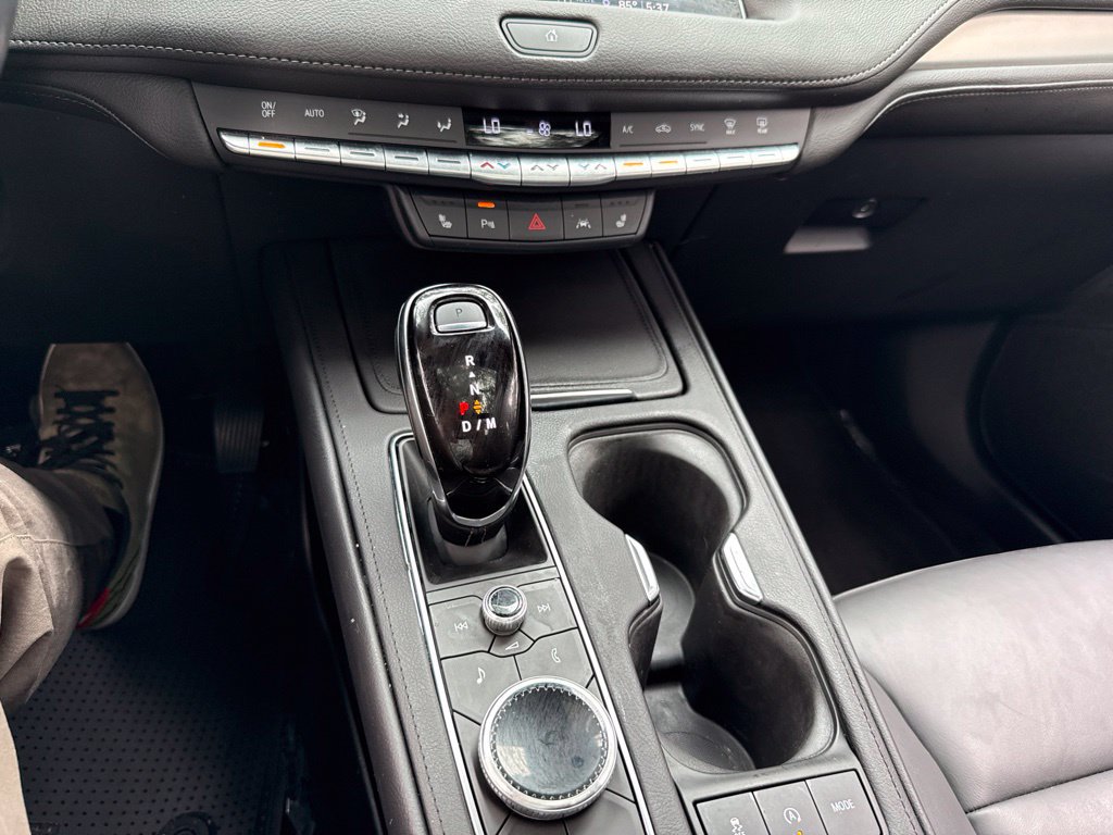 Used 2023 Cadillac XT4 Premium Luxury w/ Cold Weather Package FWD image 40