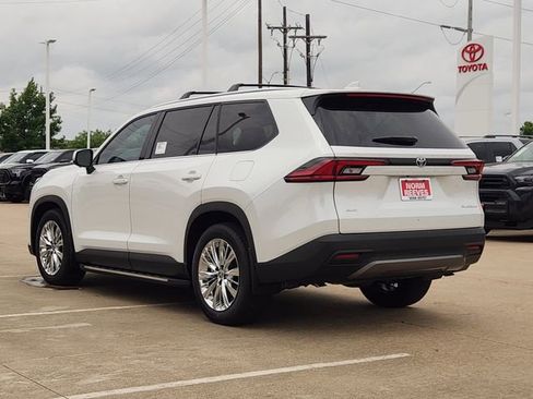 New 2026 Toyota Grand Highlander AWD image 4