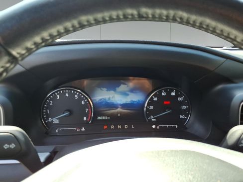 Used 2023 Ford Explorer XLT w/ Equipment Group 202A AWD/4WD image 10