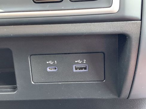 Used 2021 Nissan Titan S w/ Accessory Utility Package image 26