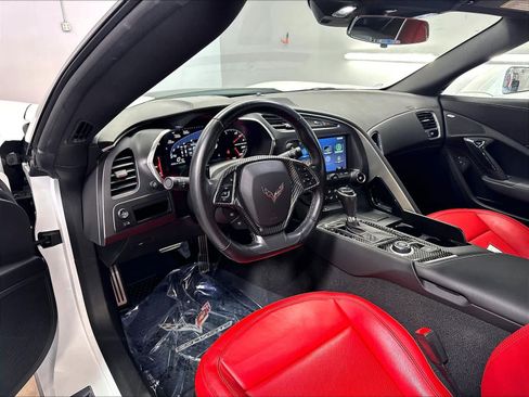 Used 2019 Chevrolet Corvette Stingray Coupe w/ Battery Protection Package RWD image 15