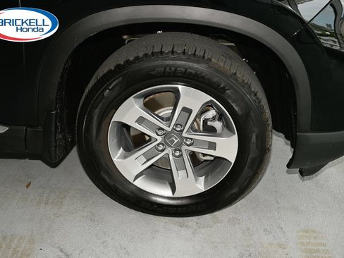 Certified 2025 Honda Pilot EX-L image 36