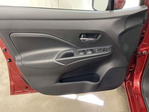 New 2025 Nissan Versa SV w/ Trunk Package image 9