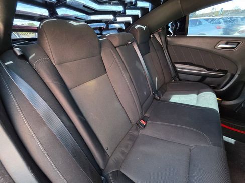 Used 2017 Dodge Charger R/T Scat Pack RWD image 9