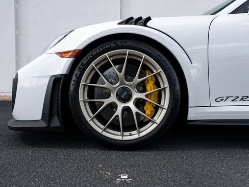 Used 2018 Porsche 911 GT2 RS RWD image 19