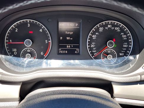 Used 2015 Volkswagen Passat TDI SE FWD image 8