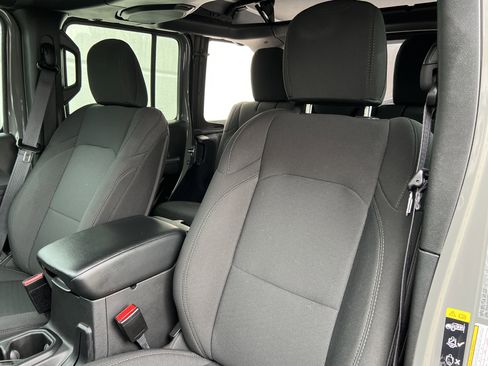 Used 2023 Jeep Wrangler Sport image 16