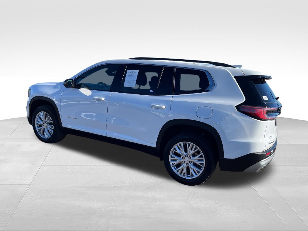 Used 2026 GMC Acadia Elevation w/ Elevation Premium Package FWD image 3