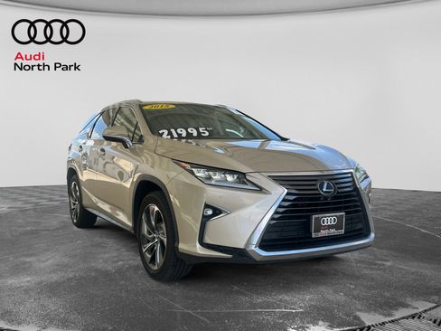 Used 2018 Lexus RX 350L Luxury w/ Accessory Package FWD image 7