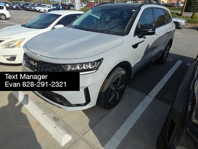 Used 2023 Kia Sorento EX w/ Panoramic Sunroof Package