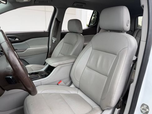 Used 2018 GMC Acadia SLT AWD/4WD image 10
