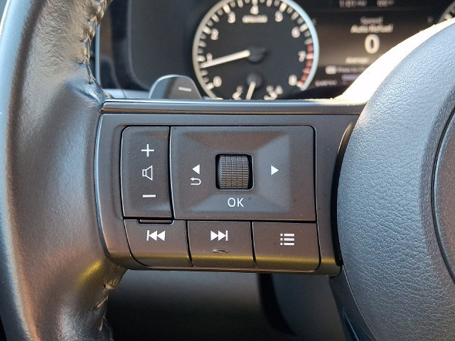 Used 2025 Nissan Pathfinder SV FWD image 20