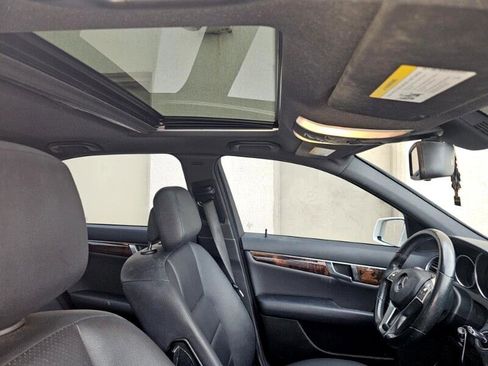 Used 2014 Mercedes-Benz C 250 Sport image 20