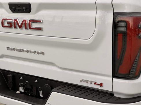 New 2026 GMC Sierra 2500 AT4 w/ AT4 Premium Plus Package image 4