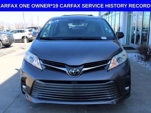 Used 2018 Toyota Sienna XLE w/ XLE Navigation Package image 2