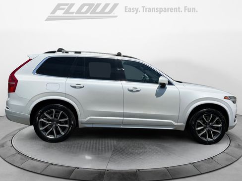Used 2017 Volvo XC90 T6 Momentum w/ Vision Package AWD/4WD image 10