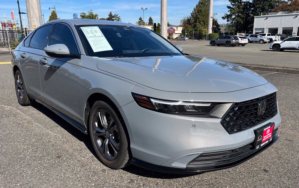 Used 2024 Honda Accord EX-L image 3