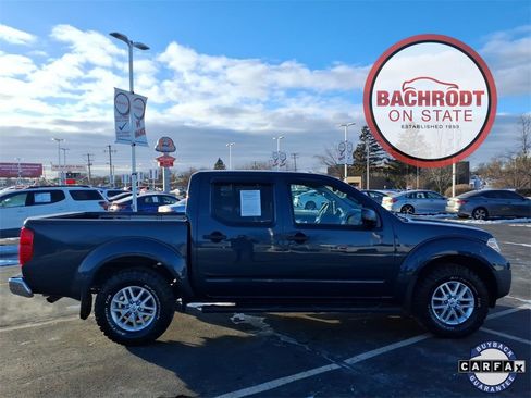 Used 2016 Nissan Frontier SV w/ SV Value Truck Package image 8