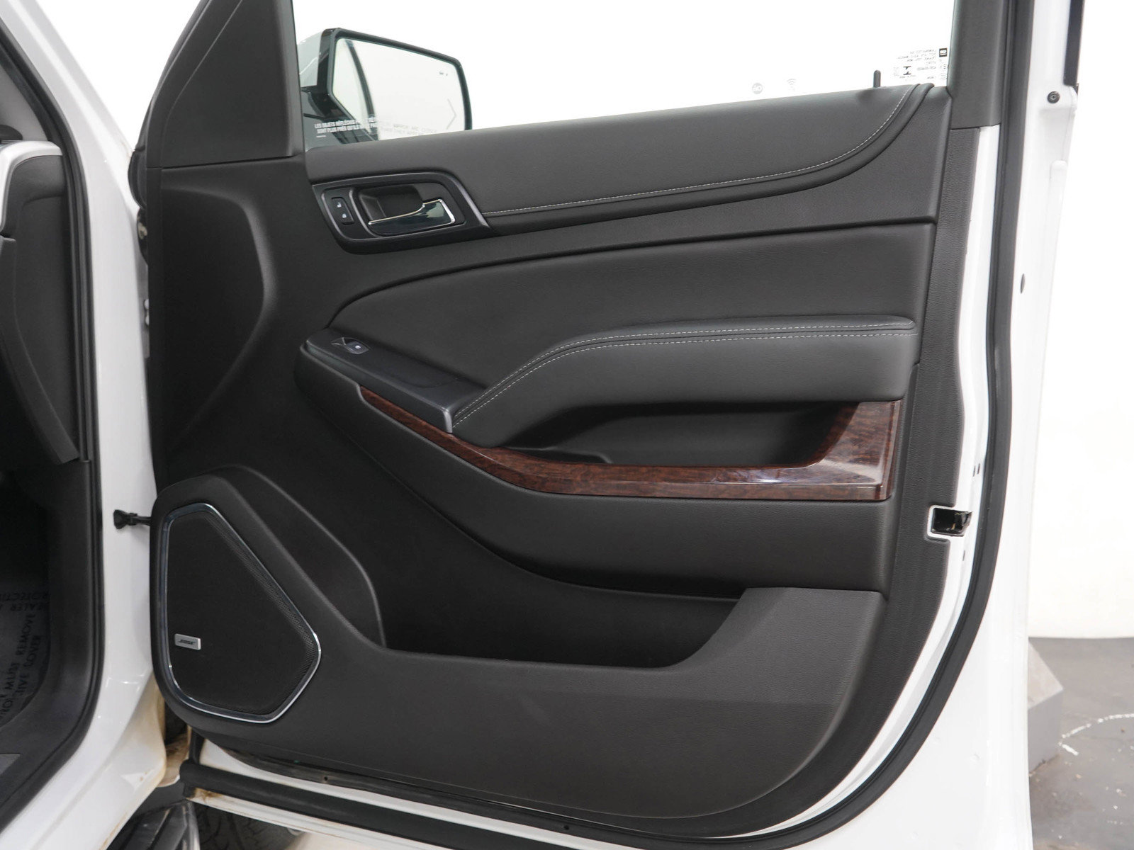 Used 2019 GMC Yukon XL SLT AWD/4WD image 9