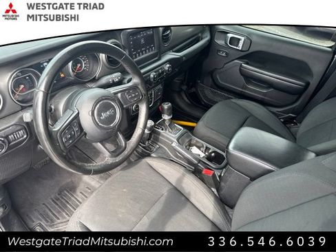 Used 2021 Jeep Gladiator Sport AWD/4WD image 6