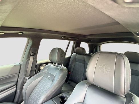 Used 2025 Mercedes-Benz GLS 63 AMG 4MATIC image 28