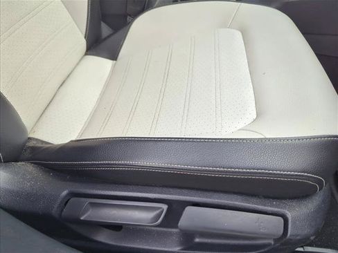 Used 2016 Volkswagen Jetta Sport FWD image 20