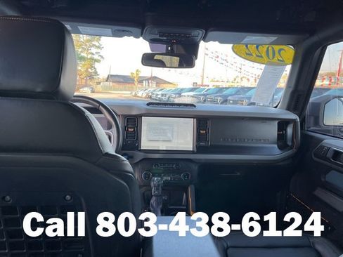 Used 2022 Ford Bronco Badlands image 11