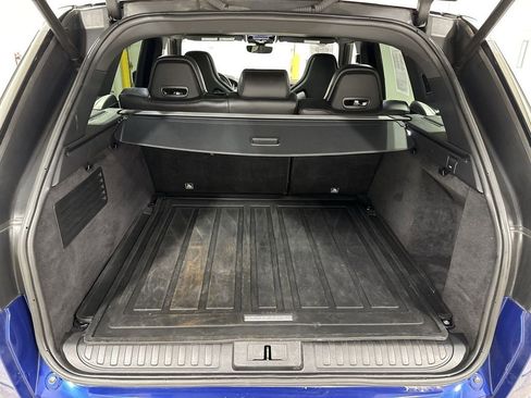 Used 2017 Land Rover Range Rover Sport SVR image 25
