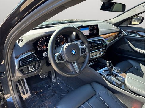 Used 2020 BMW M550i xDrive w/ Executive Package image 6