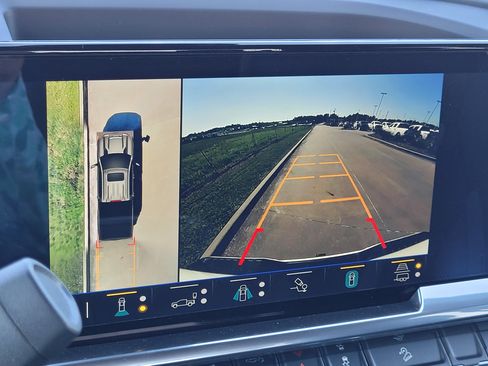 New 2025 Chevrolet Silverado 2500 LT w/ Z71 Chrome Sport Edition image 18