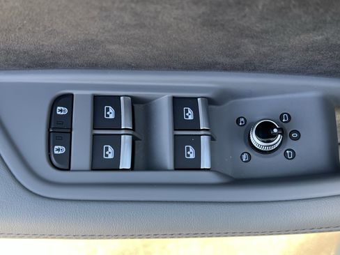 Used 2023 Audi S4 Premium Plus w/ Premium Plus Package image 15