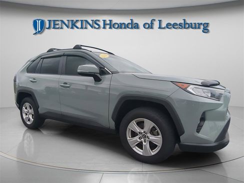 Used 2019 Toyota RAV4 XLE w/ Convenience Package image 7