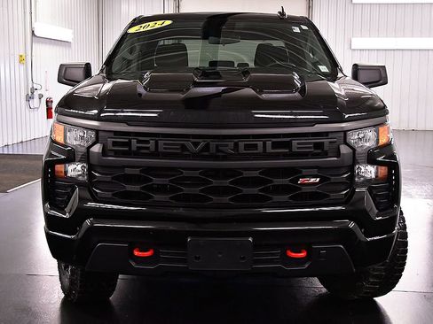 Used 2024 Chevrolet Silverado 1500 Custom Trail Boss image 2