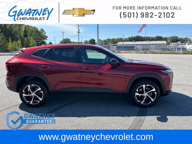 Used 2024 Chevrolet Trax RS w/ Driver Confidence Package FWD image 4