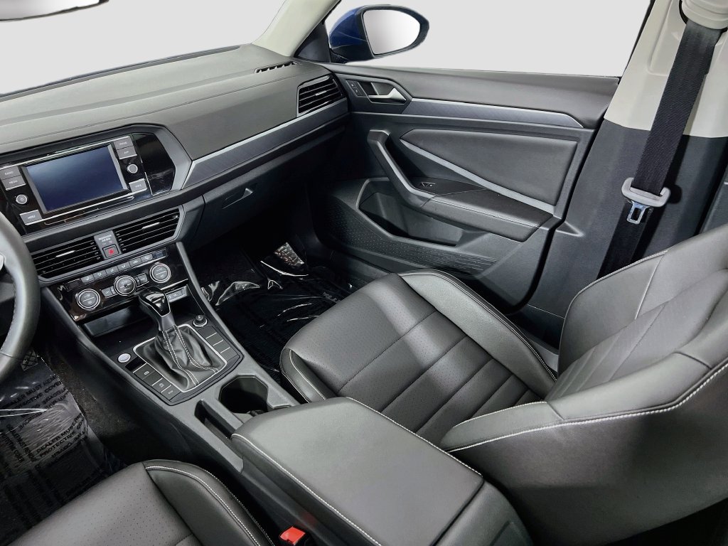 Used 2024 Volkswagen Jetta SE w/ Panoramic Sunroof Package FWD image 23