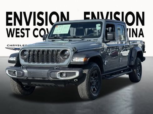 Certified 2024 Jeep Gladiator Sport image 5