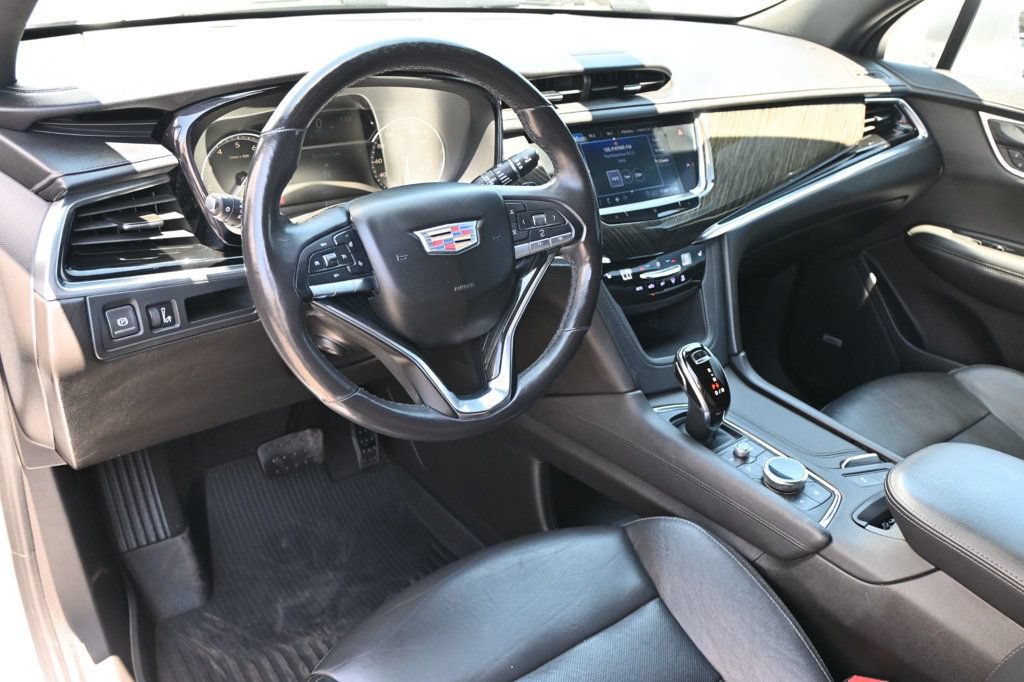 Used 2020 Cadillac XT6 Premium Luxury FWD image 10