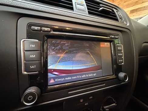 Used 2015 Volkswagen Jetta S image 21