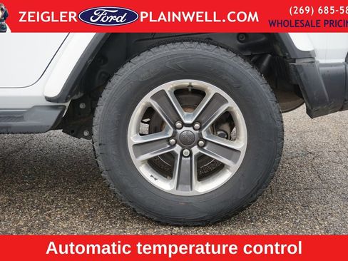 Used 2020 Jeep Wrangler Unlimited Sahara w/ Dual Top Group image 9