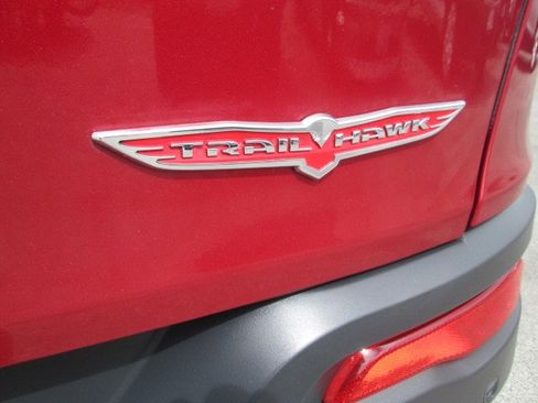 Used 2014 Jeep Cherokee Trailhawk w/ Technology Group image 7