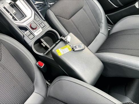 Certified 2023 Subaru Forester Premium AWD/4WD image 18