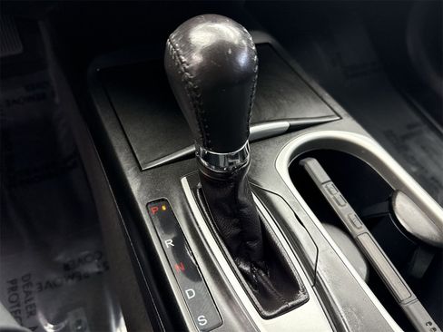 Used 2018 Acura RDX FWD image 25