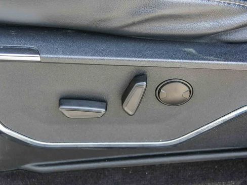 Used 2022 Ford F150 Lariat w/ Equipment Group 501A Mid image 20