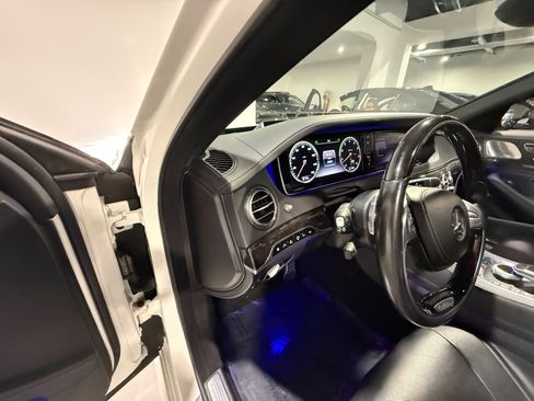 Used 2016 Mercedes-Benz S 550 Sedan image 25