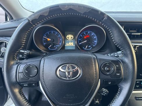 Used 2017 Toyota Corolla iM image 6