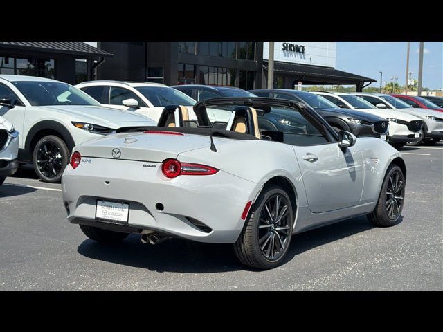 New 2026 MAZDA MX-5 Miata Grand Touring RWD image 11